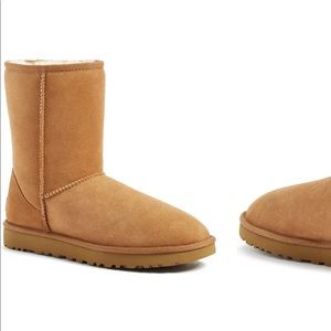 Classic II Genuine Shearling Lined Short Boot